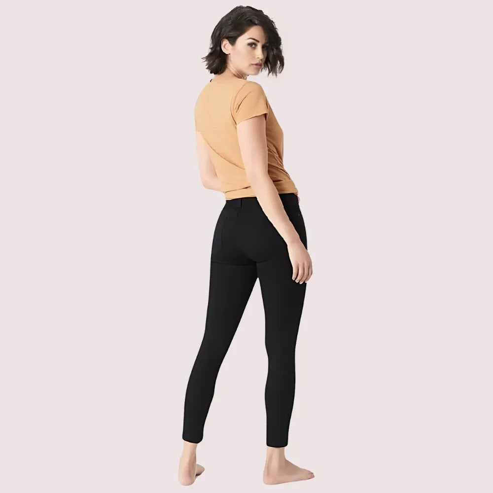 Women's Sleek Silhouette Black Skinny Fit Jeans